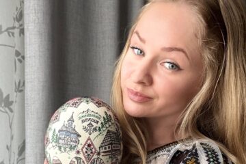 „Artă încondeiată cu suflet”, realizată de tânăra Anamaria Buraciuc, din Ulma, stabilită în Germania „Artă încondeiată cu suflet”, realizată de tânăra Anamaria Buraciuc, din Ulma, stabilită în Germania