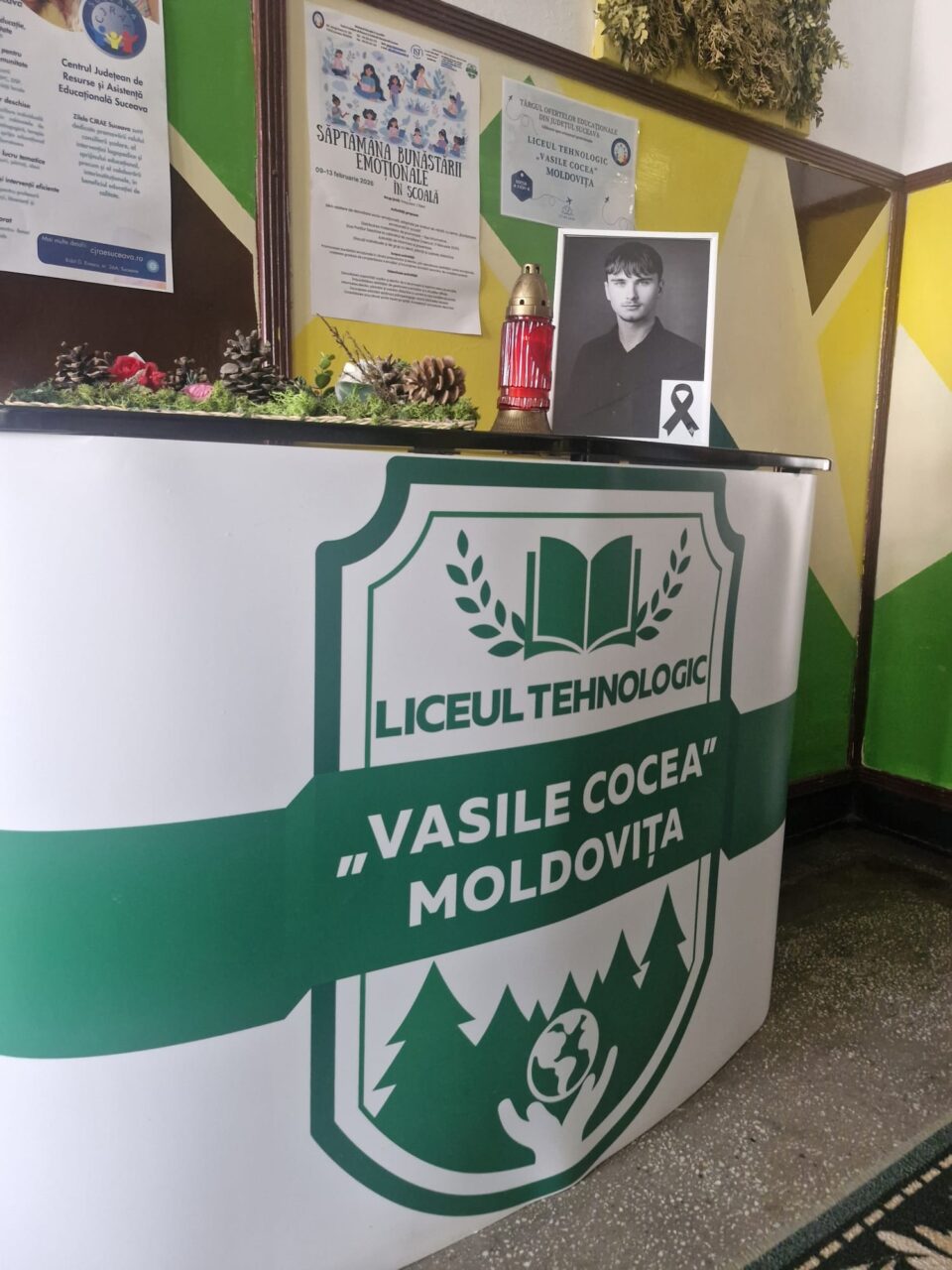 Colegii și profesorii își iau rămas-bun de la Claudiu, adolescentul decedat în accidentul de la Moldovița