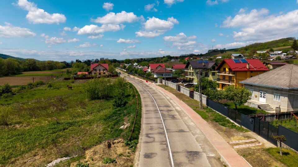 Drumul Dolhasca – Dolhești – Preutești – Hârtop va fi modernizat pe un tronson de peste 17 kilometri