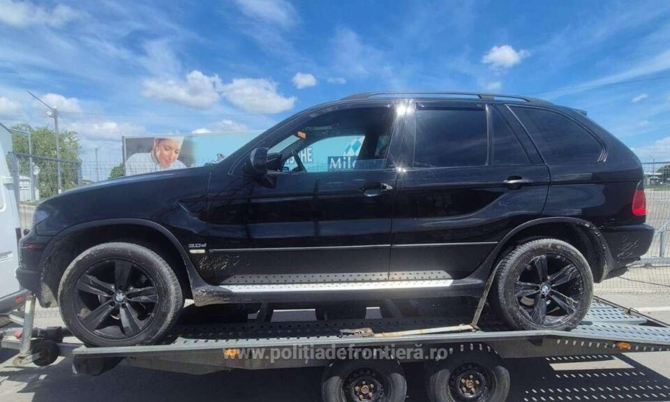 Un BMW cu numere de Polonia, care figura ca furat din Italia, depistat în PTF Siret Un BMW cu numere de Polonia, care figura ca furat din Italia, depistat în PTF Siret