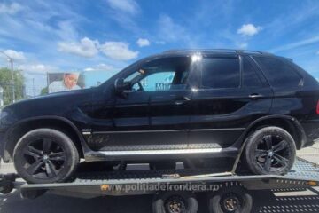 Un BMW cu numere de Polonia, care figura ca furat din Italia, depistat în PTF Siret Un BMW cu numere de Polonia, care figura ca furat din Italia, depistat în PTF Siret