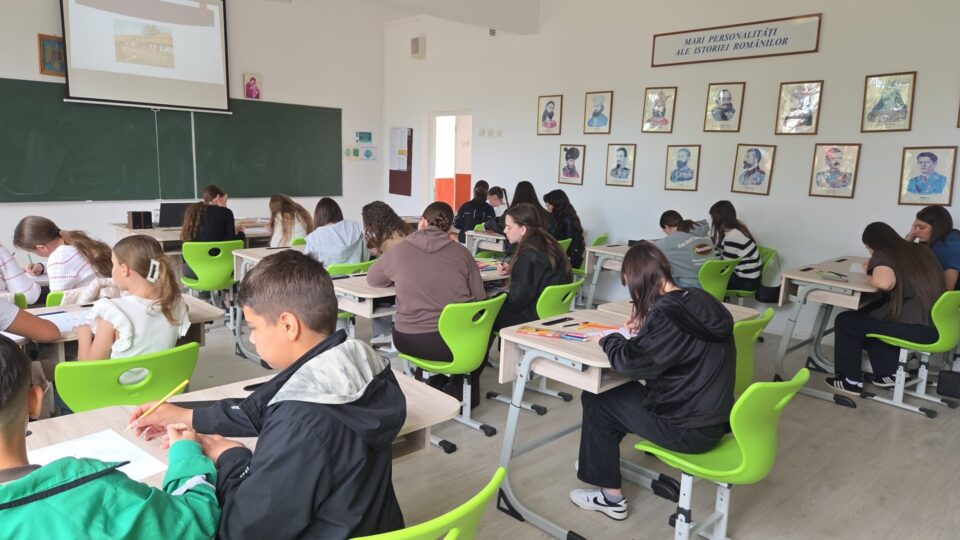 Tradiție, cultură și creativitate la Colegiul „Andronic Motrescu”, la Concursul Județean „Simboluri, semnificații, valori în tradițiile românești”