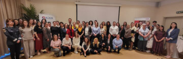 Soluții aplicate pentru integrarea copiilor cu TSA, discutate la finele unui proiect AIAS derulat în școli, cu sprijinul EGGER