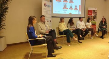 Soluții aplicate pentru integrarea copiilor cu TSA, discutate la finele unui proiect AIAS derulat în școli, cu sprijinul EGGER