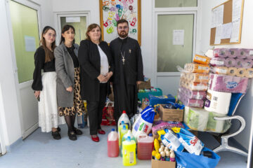 Colectă inițiată împreună cu preșcolarii din Iaslovăț pentru sprijinirea bunicilor de la Centrul Rezidențial „Eklitos”
