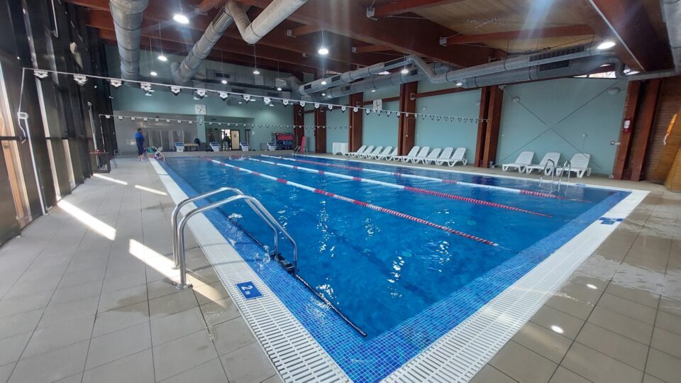 Piscinele și parcul de aventură de la „Nada Florilor” își redeschid porțile pentru sezonul de vară