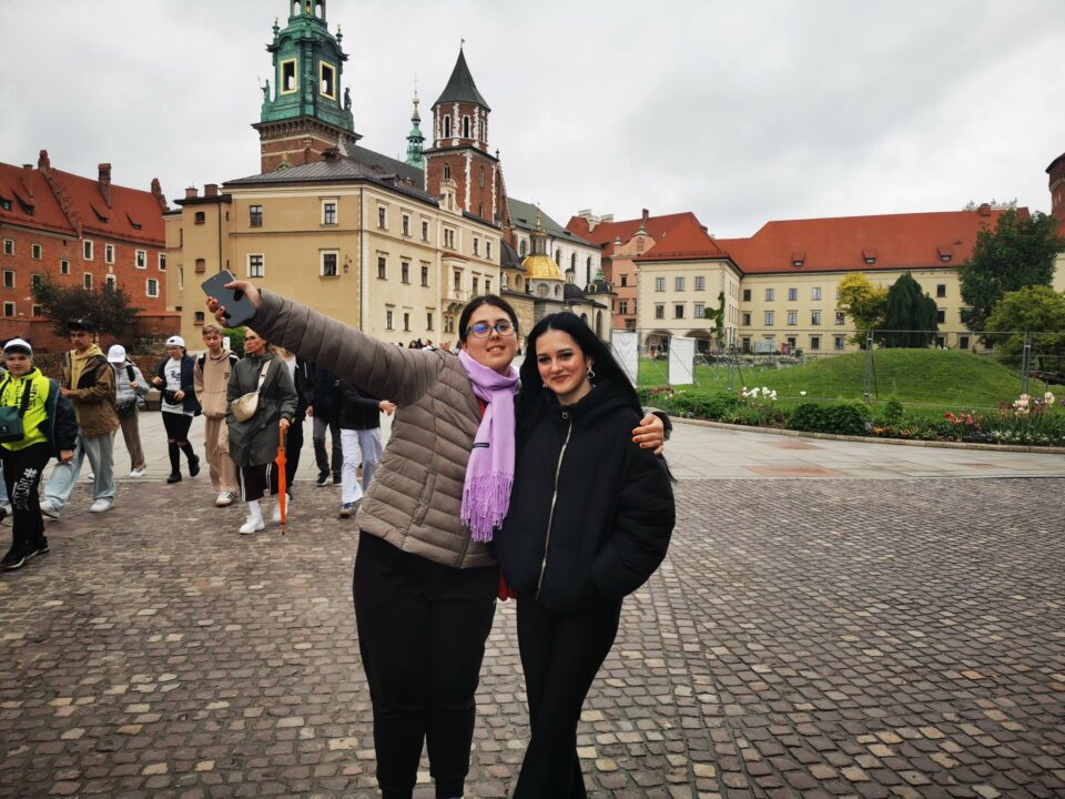 Prietenie fără granițe – experiență româno-polonă în cadrul proiectului „Orașul Regal – Cracovia prin ochii tinerilor”