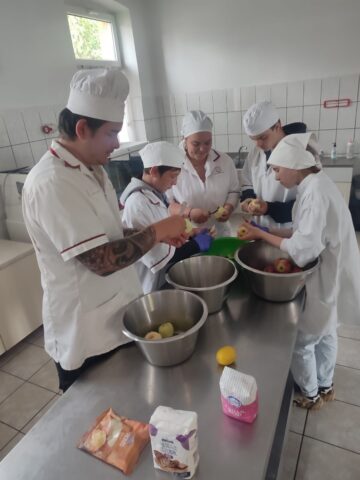 Viitori educatori belgieni au făcut practică la Centrul de Educație Incluzivă Gura Humorului