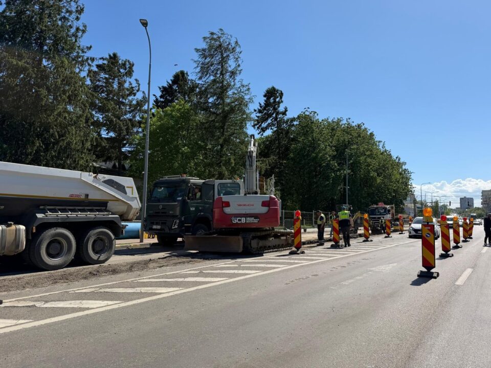 Trafic parțial blocat pe Bulevardul 1 Mai, în zona Spitalului Județean Suceava