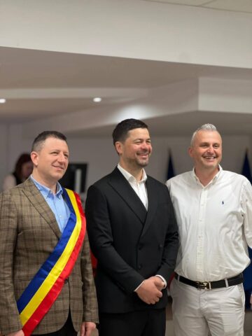 Cardiologul Paul Turcoman s-a căsătorit joi dimineaţă, la Primăria Suceava