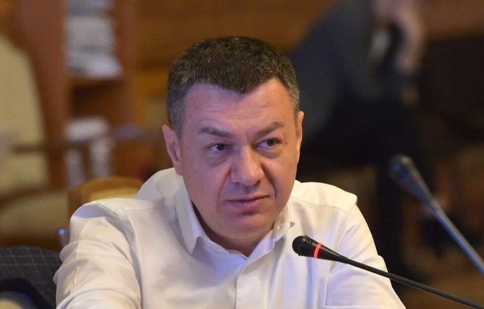 Suceveanul Bogdan Gheorghiu a fost numit manager interimar al Operei Naționale Române din Cluj-Napoca Suceveanul Bogdan Gheorghiu a fost numit manager interimar al Operei Naționale Române din Cluj-Napoca