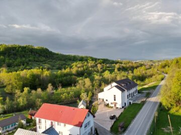 Maramureșul, lecție de viață pentru elevi. Tot mai multe școli aleg taberele educative organizate la Izișoara Resort