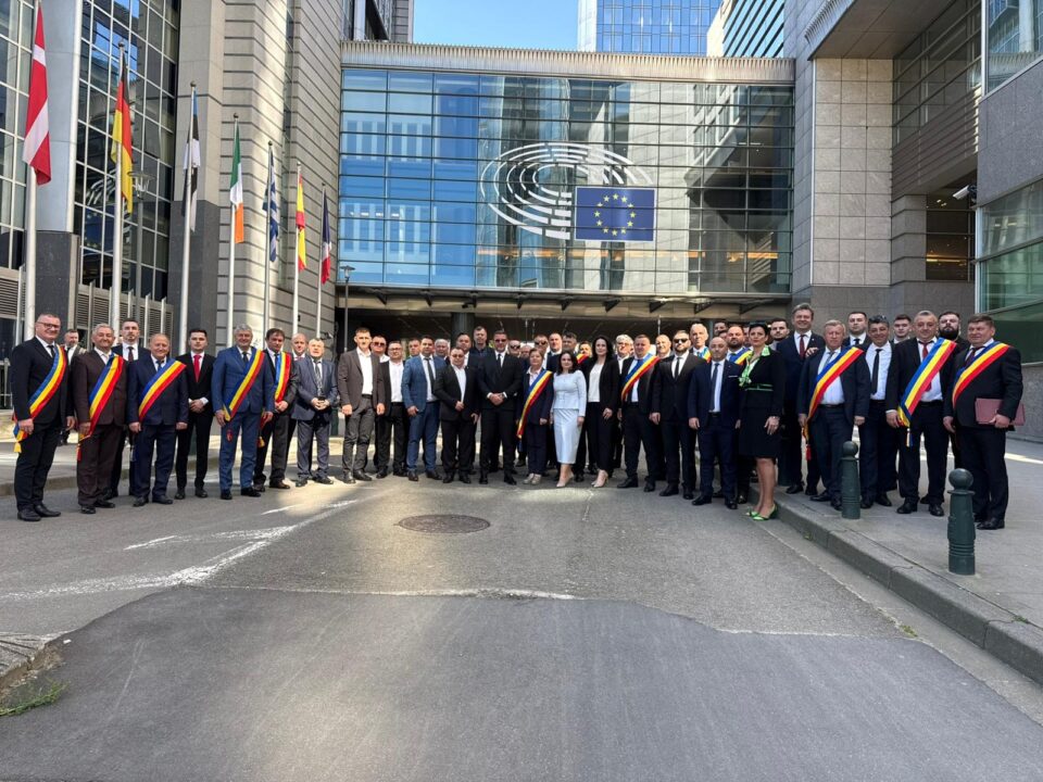 O delegație a PSD Suceava din care au făcut parte 29 de primari a efectuat o vizită oficială la Parlamentul European