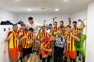 Fotbaliștii de la Academica, bucuroși după calificarea în finala Cupei României Fotbaliștii de la Academica, bucuroși după calificarea în finala Cupei României