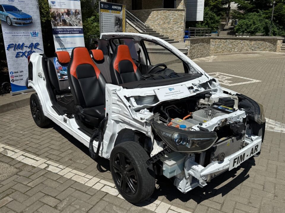 Mașini electrice adaptate prin creația studenților FIM-Autovehicule Rutiere