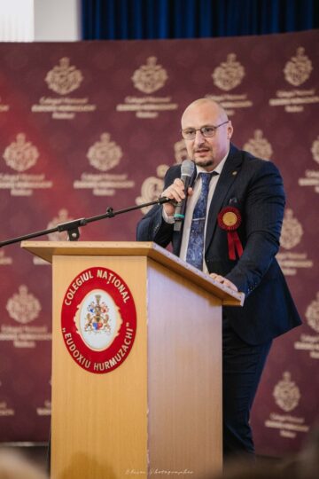 213 absolvenți ai Colegiului „Hurmuzachi” Rădăuți și-au luat „rămas-bun” de la anii de liceu