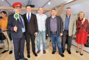 Fascinantă expoziție de miniaturi – mașini, trenulețe și clădiri, inaugurată în Galeria POD a Muzeului de Istorie