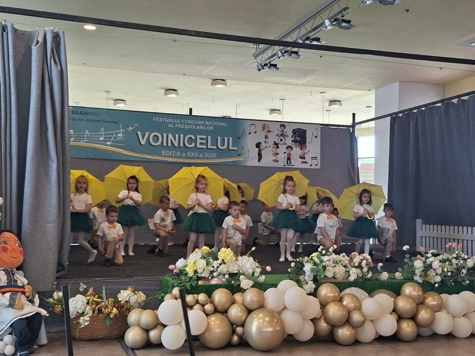 Peste 2.500 de preșcolari talentați au urcat pe scena Festivalului „Voinicelul”, la etapa județeană