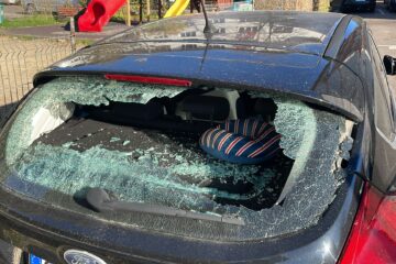 Una dintre masinile vandalizate
