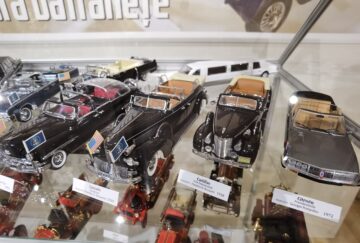 Fascinantă expoziție de miniaturi – mașini, trenulețe și clădiri, inaugurată în Galeria POD a Muzeului de Istorie