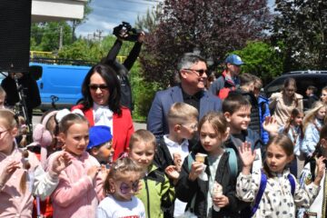 Copiii polonezi din Bucovina și-au sărbătorit ziua prin rugăciune, cântec, dans și jocuri