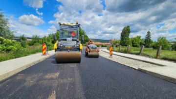 Primăria Fălticeni finalizează modernizarea străzii Unirii, pe care se va putea circula în maxim o săptămână