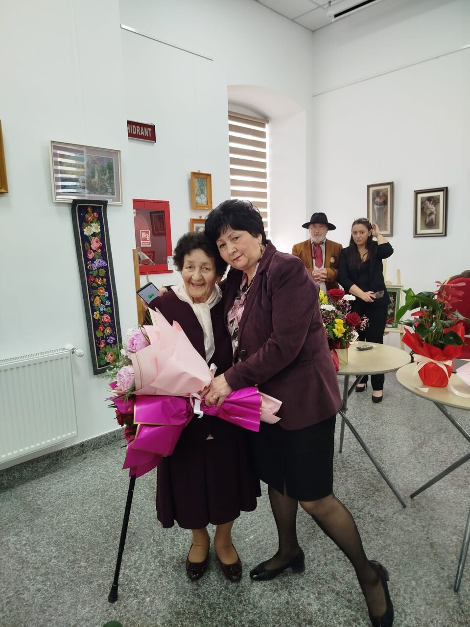 Povești cusute în fir și culoare, la Fălticeni