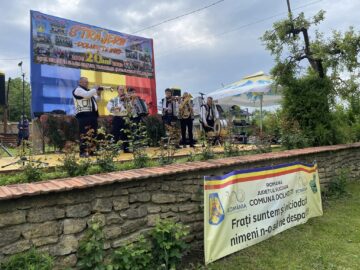 „Străjerii” din Dolheștii Mici, două decenii în slujba tradițiilor și identității culturale de pe Valea Șomuzului