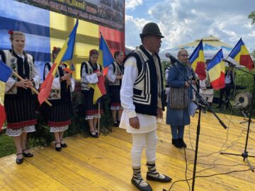 „Străjerii” din Dolheștii Mici, două decenii în slujba tradițiilor și identității culturale de pe Valea Șomuzului