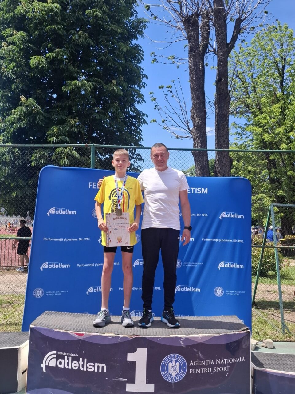 Tânărul atlet fălticenean Eusebiu Prisacă continuă să impresioneze Tânărul atlet fălticenean Eusebiu Prisacă continuă să impresioneze