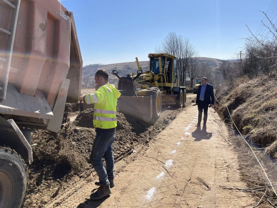 Se lucrează în ritm susținut la mai multe proiecte extrem de importante pentru locuitorii comunei Todirești