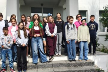 Proiectul internațional „Prietenie fără frontier”, cu elevi și profesori de la Cacica și Częstochowa