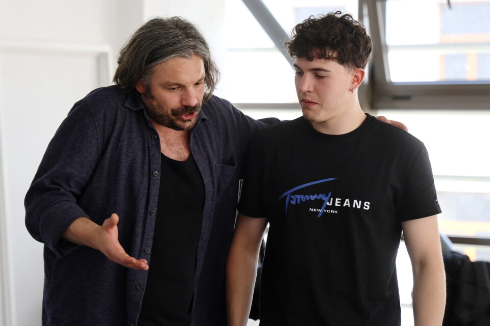 „Artă”, o nouă producție a Teatrului „Matei Vișniec” Suceava