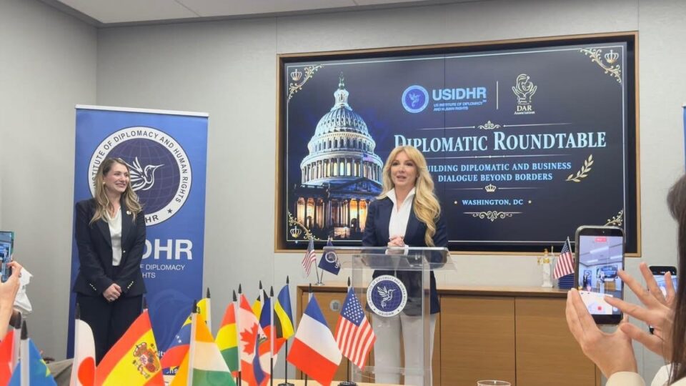 O suceveancă, parte a unei delegații diplomatice importante în Statele Unite: „România rămâne în inimă oriunde ne-am afla”