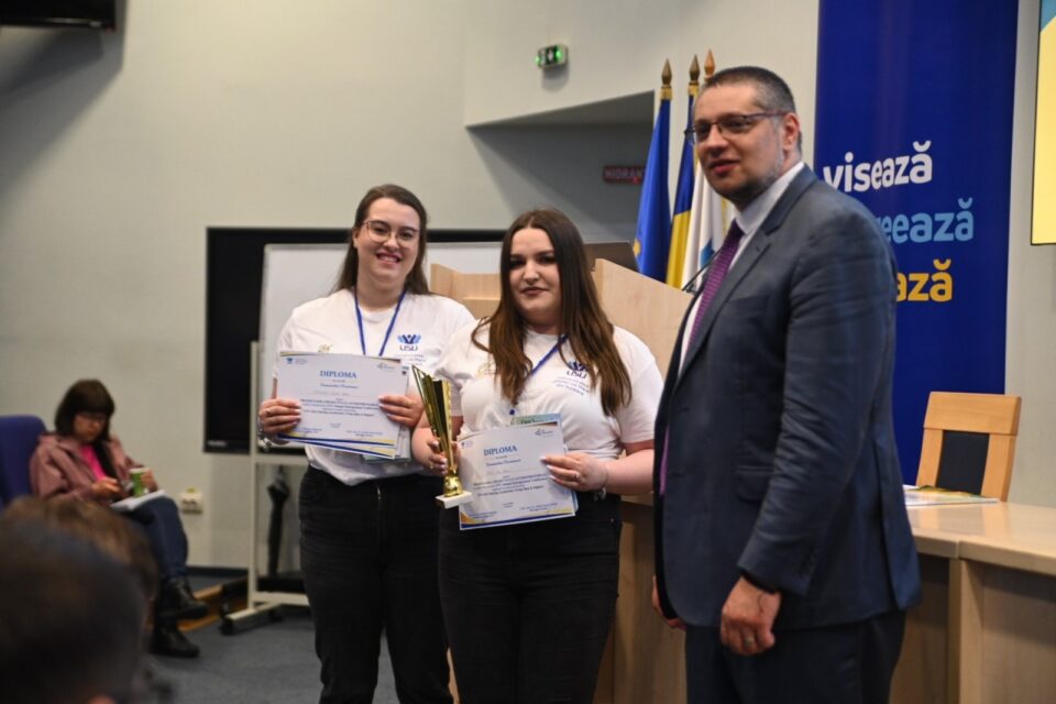 Foști absolvenți antreprenori și studenți inovatori, reuniți la USV Alumni Entrepreneur Conference