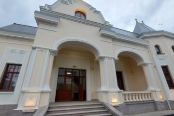 Timp de trei zile, Serviciul de Evidență a Persoanelor Fălticeni își suspendă activitatea cu publicul