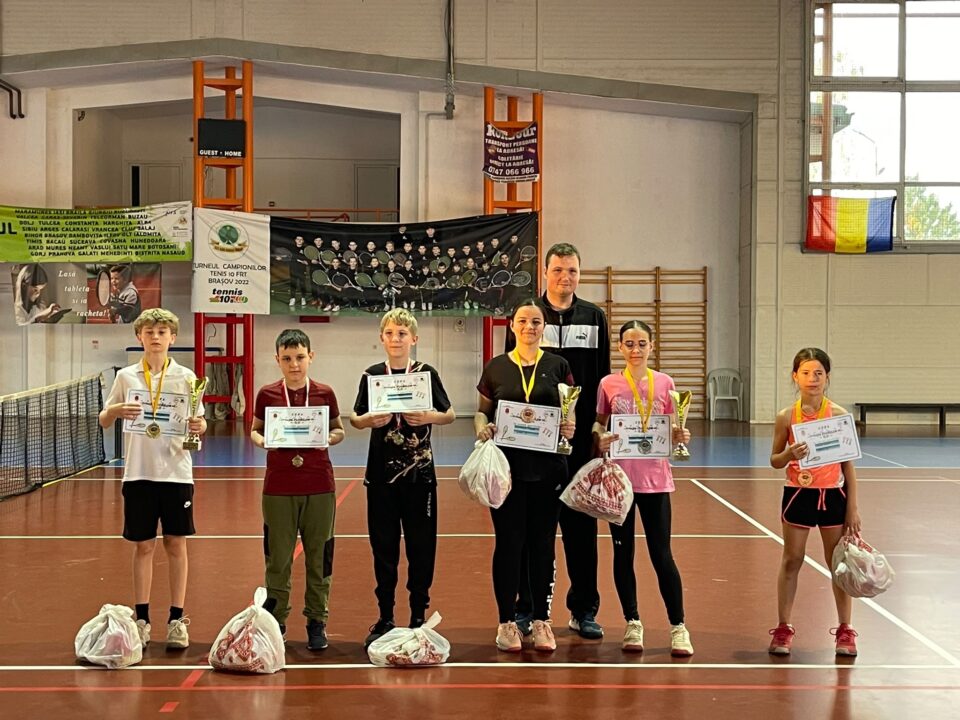 Aproape 50 de tineri tenismeni s-au întrecut la turneul Tenis 10 MPG, organizat de ACS „Nada Florilor” Fălticeni