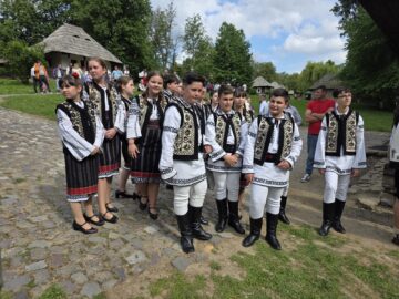 Festivalul „Sub cerul Bucovinei, tradiții laolaltă”, la Muzeul Satului Bucovinean