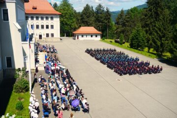 Încă o filă în istoria celor peste 12.000 de absolvenți ai Colegiului Militar. Festivitatea de absolvire a Promoției 2022-2026 „Constantin Brâncuși – 150”