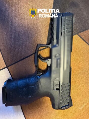 Arme, sute de cartușe, trofee de vânătoare și dispozitive de braconaj, ridicate în urma a 38 de percheziții