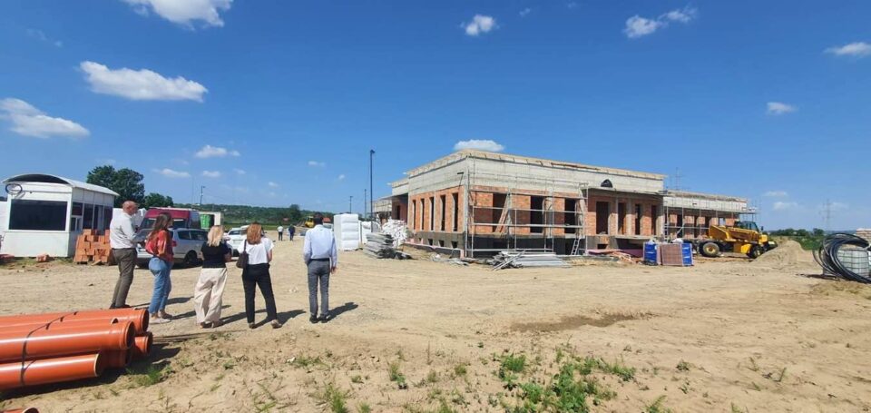 Lucrările la noua secție de Îngrijiri paliative a spitalului din Siret avansează în ritm susținut