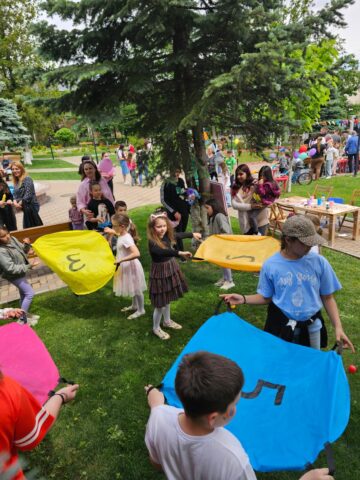 Târgul Jucăriilor, de la Fălticeni – o zi plină de bucurie, creativitate și fapte bune