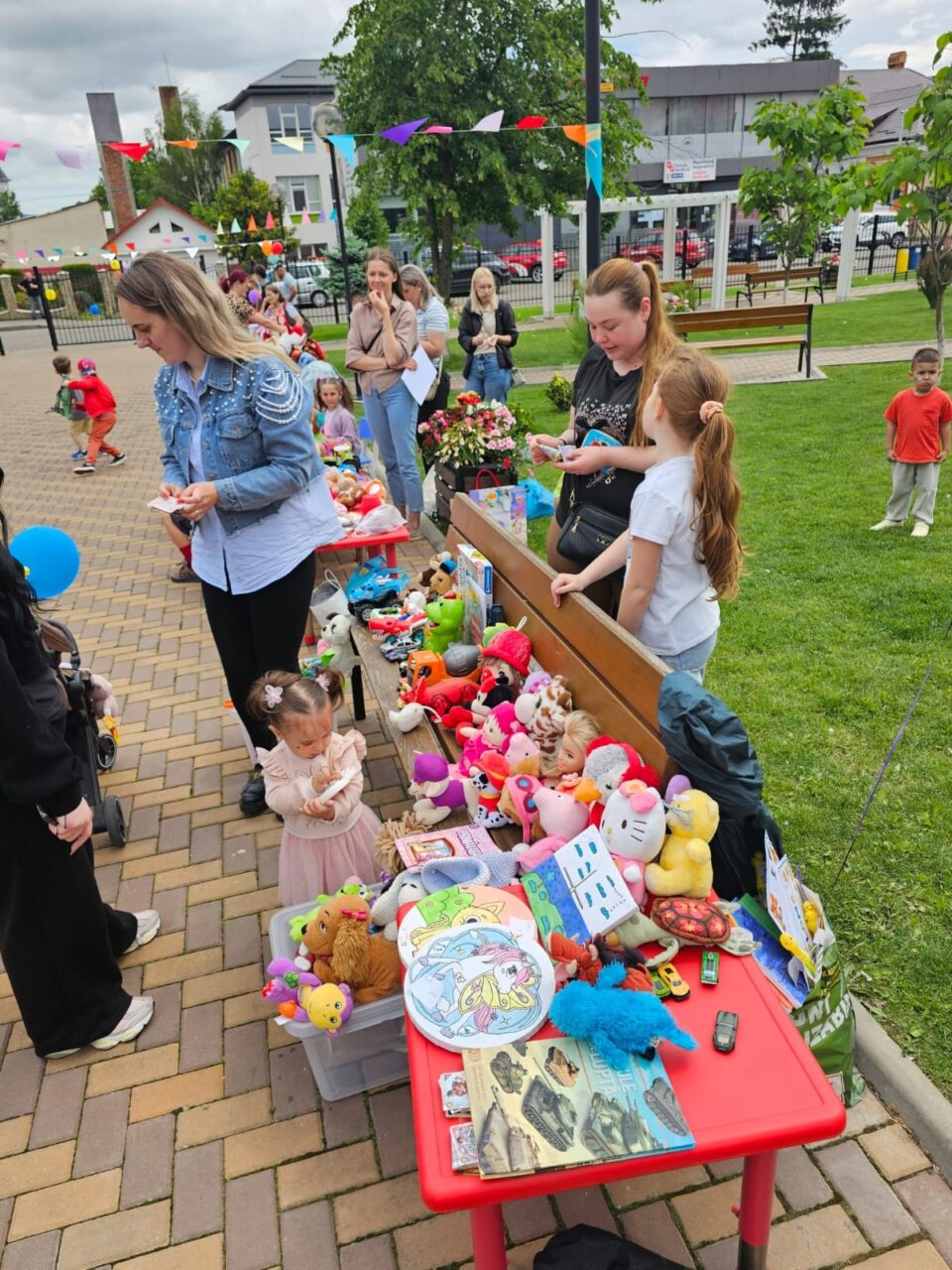 Târgul Jucăriilor, de la Fălticeni – o zi plină de bucurie, creativitate și fapte bune