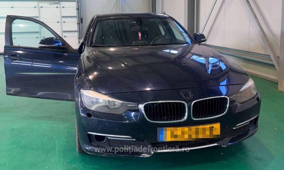 Un autoturism marca BMW, care figura ca furat în Olanda, găsit în PTF Siret