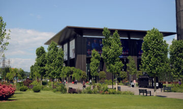 Spațiu de joacă pentru copii, în parcul Iulius Mall Suceava