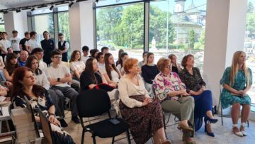 Divanul Artelor – lansare de carte și dezbatere culturală, la Casa Cărții, în cadrul Festivalului Zilele Teatrului Matei Vișniec Suceava