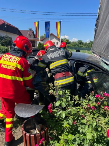 Accident cu trei mașini la Drăgușeni