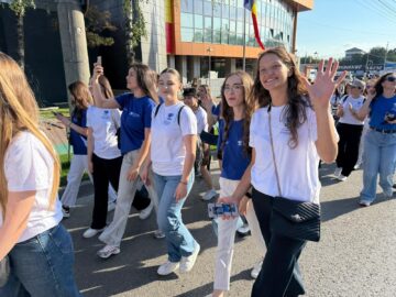 Marșul Absolvenților USV a animat străzile orașului Suceava, în cadrul Festivității de Absolvire a Promoției 2026