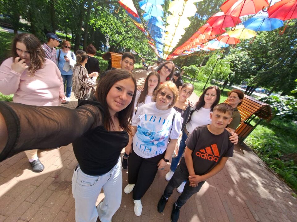 Excursia școlară, modalitate de cunoaștere și recreere pentru elevii cu CES