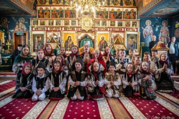Împreună pentru comunitate și valori creștine: Sărbătoarea de suflet și comuniune etnică în Parohia Argel